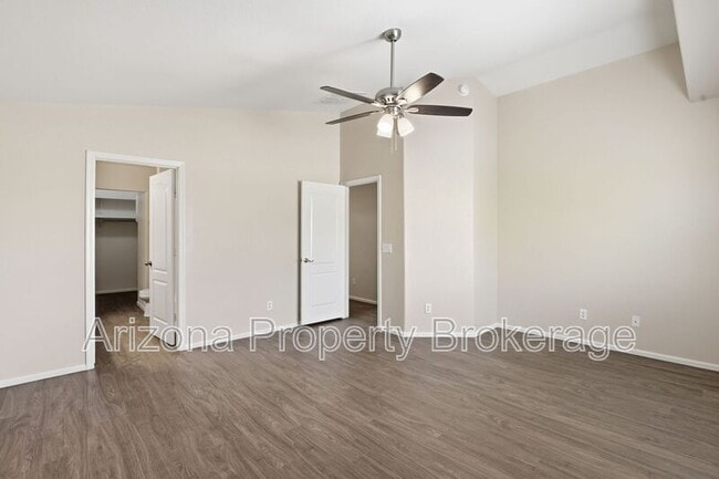 Building Photo - 435 W Corriente Ct