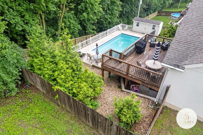 Building Photo - 1709 NW 33rd Pl