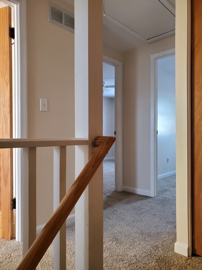 Building Photo - 1007 Foxwood Ln