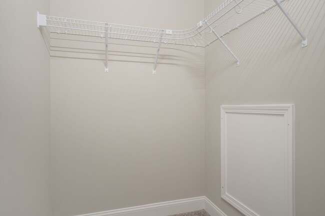 Building Photo - 91 E Main St