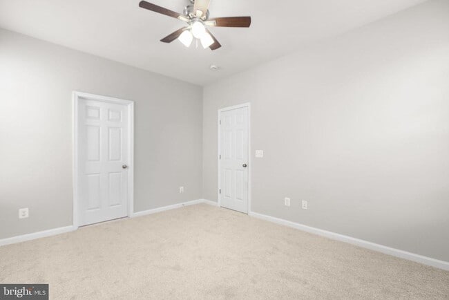 Building Photo - 407 Apricot St