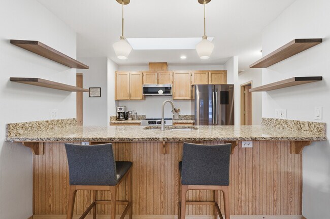 Building Photo - 5003 NE Mason St