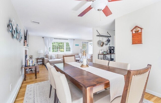 Building Photo - 67 Old Post Rd