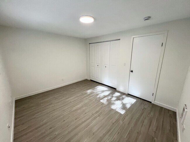 Building Photo - 29627 SW Serenity Way