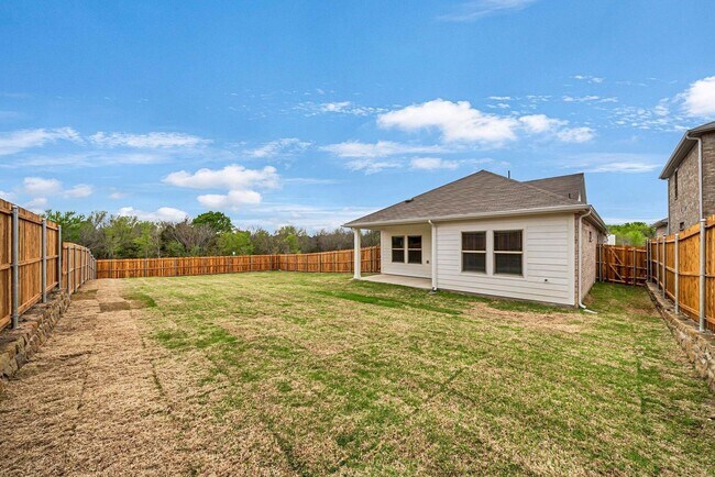 Building Photo - 417 Martell Rd