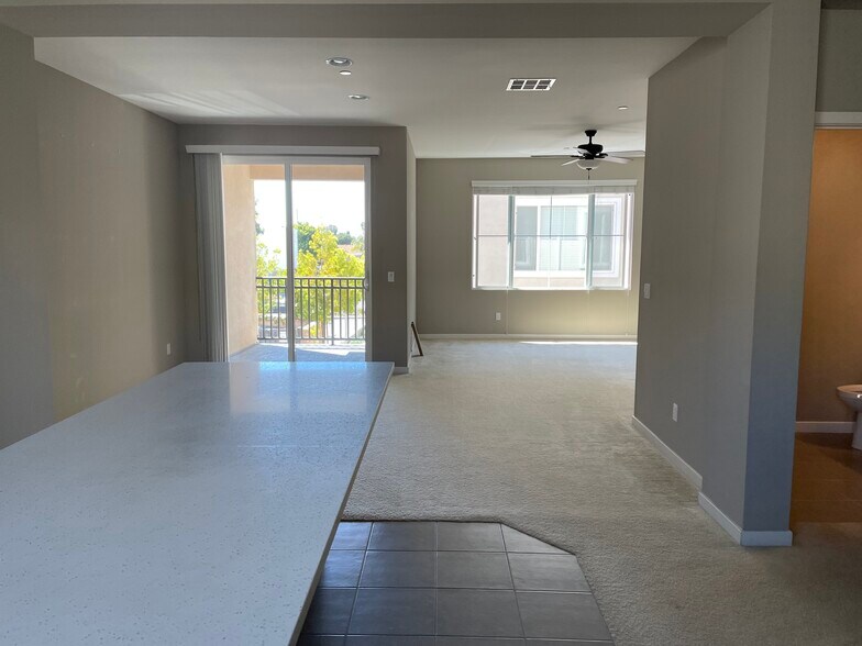 Building Photo - 11337 Zapata Ave