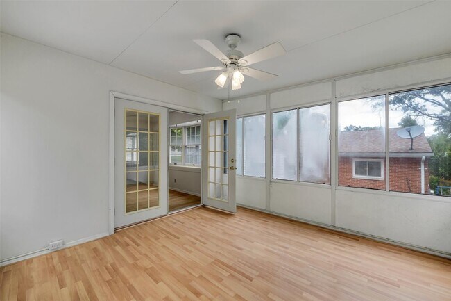 Building Photo - 640 S Sappington Rd