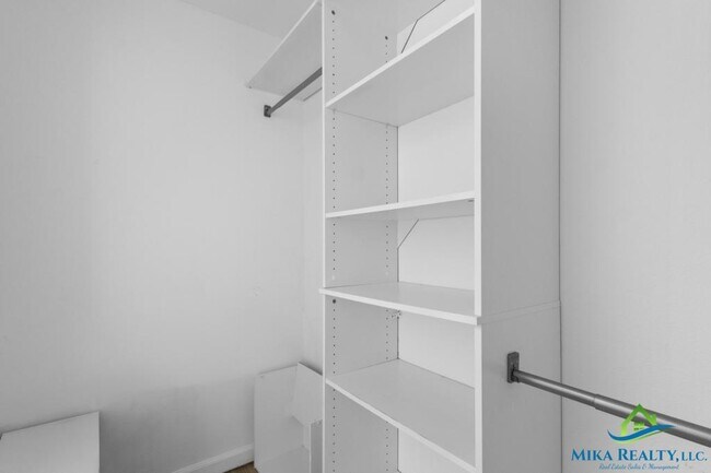 Building Photo - 94-510 Lumiaina St #J101