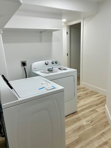 Laundry - 1313 W Caine Dr