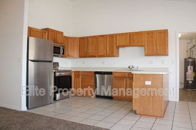 Building Photo - 169 S Stardust Dr