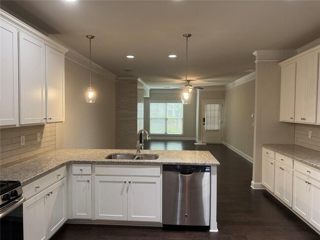 Building Photo - 3772 Ledgemont Dr
