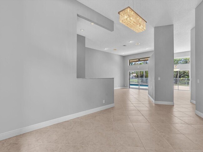 Building Photo - 10434 NW 6th Ct