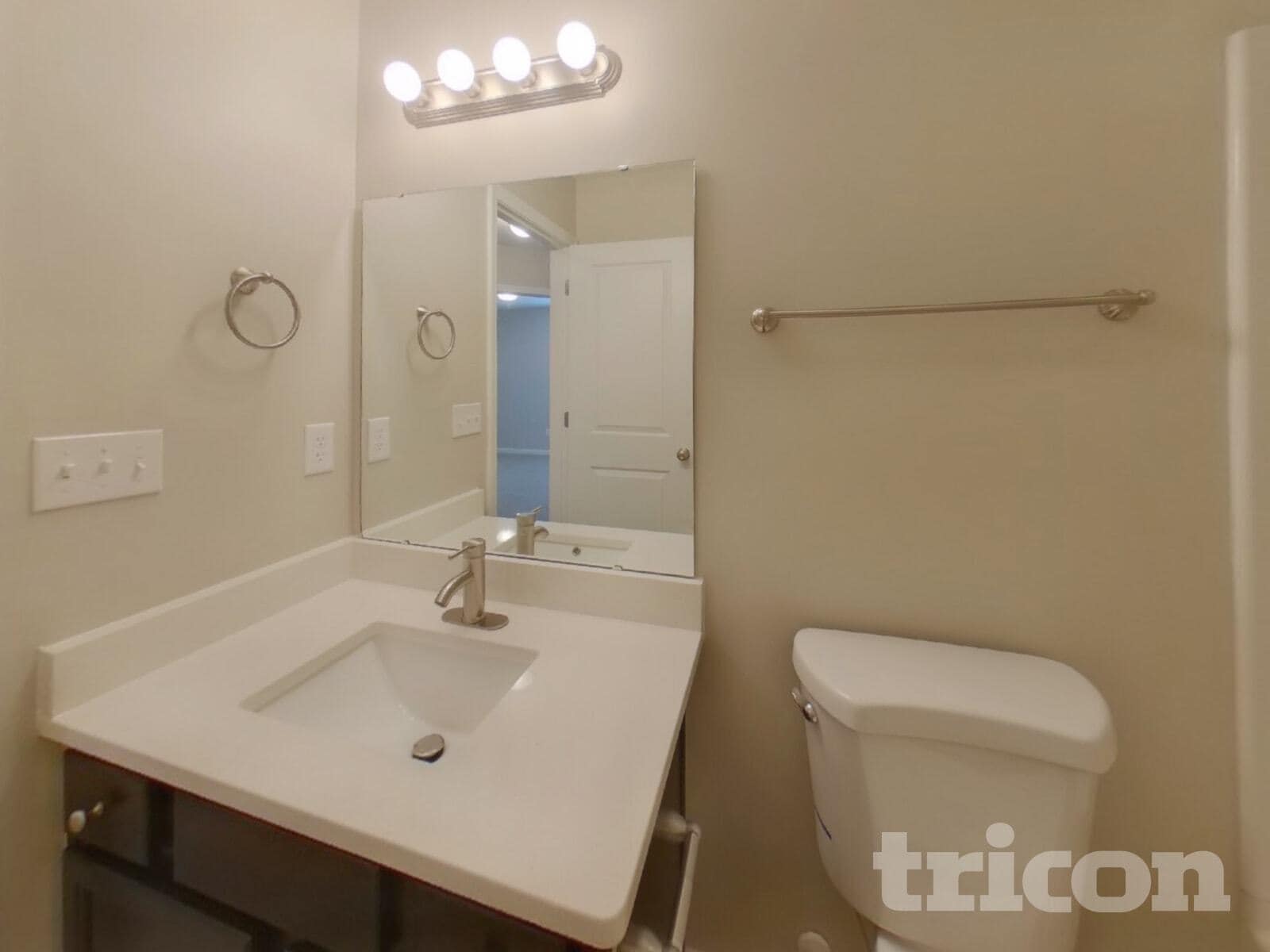 Building Photo - 234 Chestnut Oak Ln