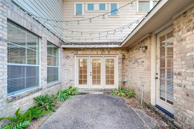 Building Photo - 34 N Longsford Cir