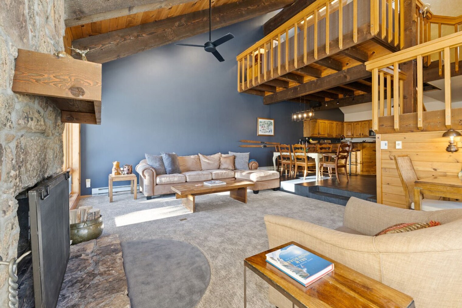 Building Photo - 2460 Ski Trail Ln