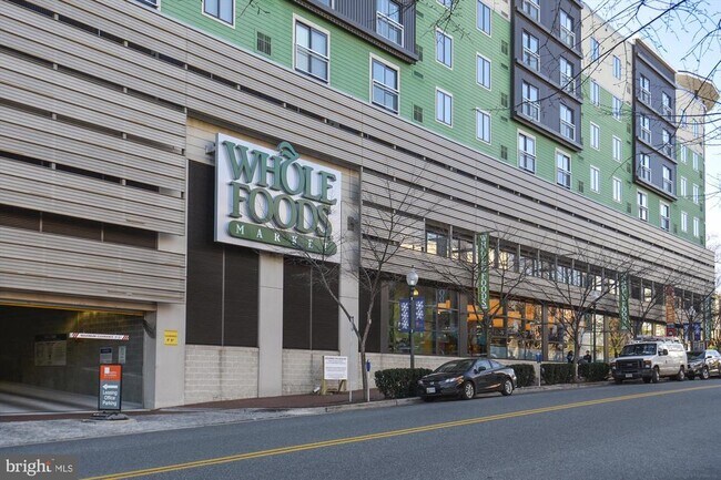 Building Photo - 10500 Rockville Pike