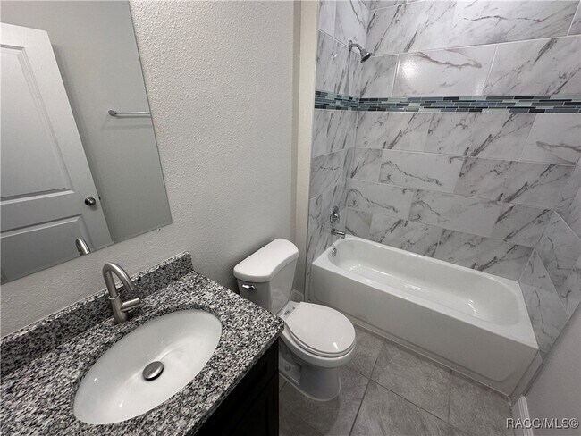 Building Photo - 8773 N Muller Way