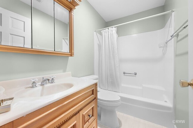 Building Photo - 309 Thistle Dr