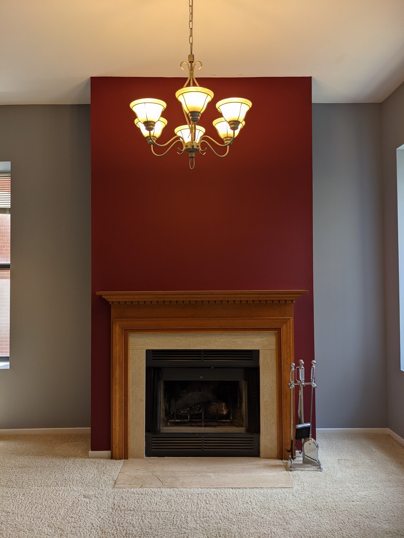 Working woodturning fireplace - 4496 Maryland Ave