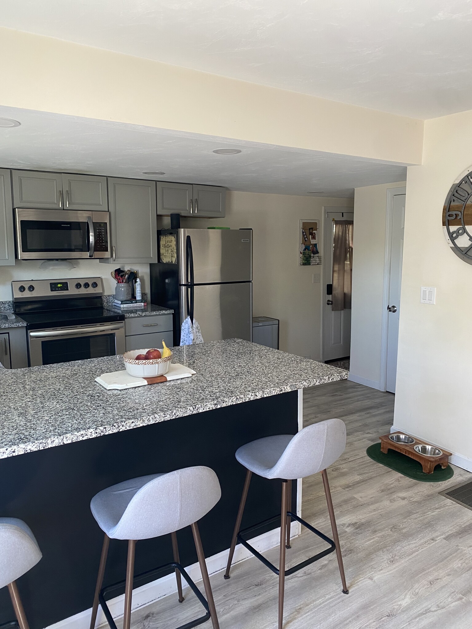 Kitchen - 19D Sigourney St