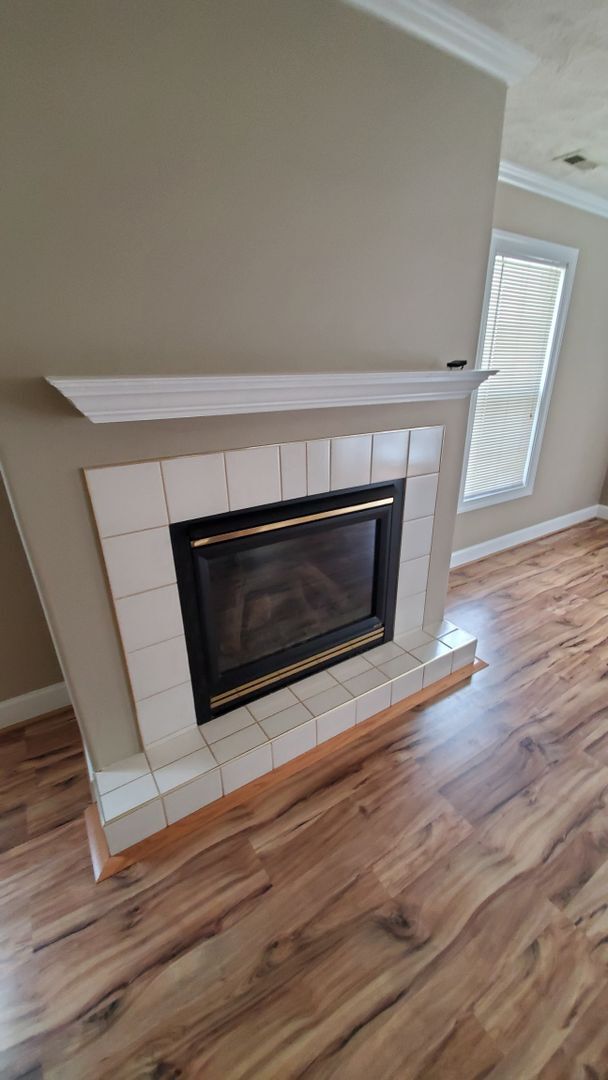 Building Photo - 3 Bedroom Home in Gated Community