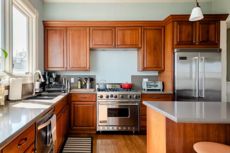 Building Photo - 675 Kansas St