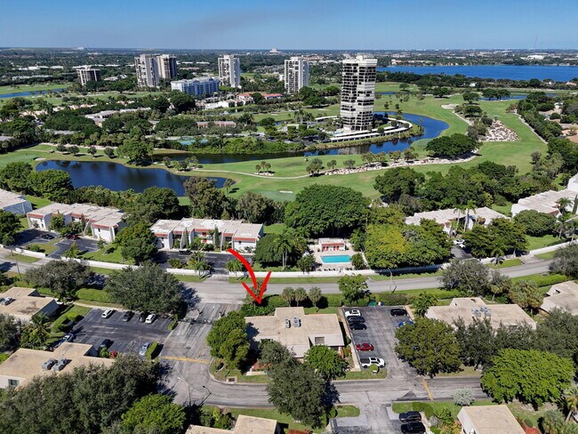 Building Photo - 1700 Embassy Dr