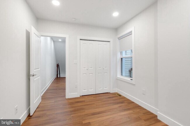 Building Photo - 1610 Swain St