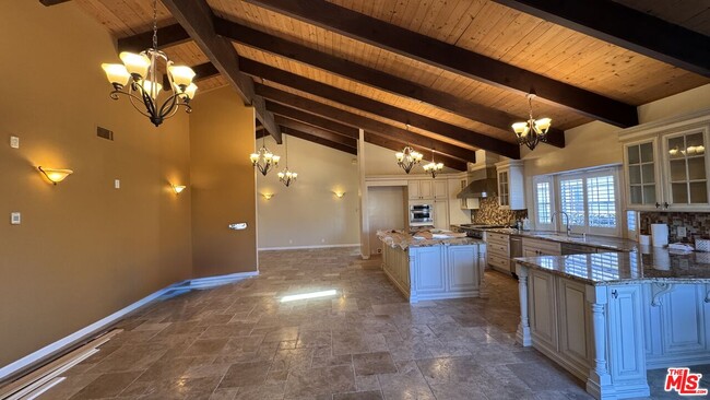 Building Photo - 4127 W 176th St