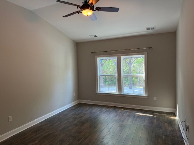 Building Photo - 1611 Edgewood Dr