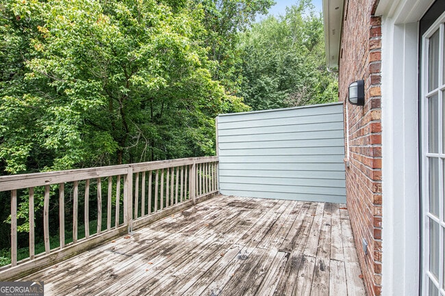 Building Photo - 2884 Spruce Cir