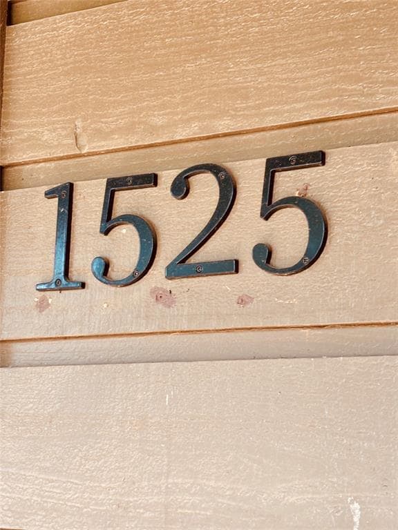 Building Photo - 1525 Davinbrook Dr