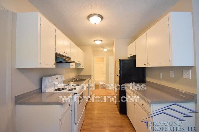 Primary Photo - 706 NE 99th Ave