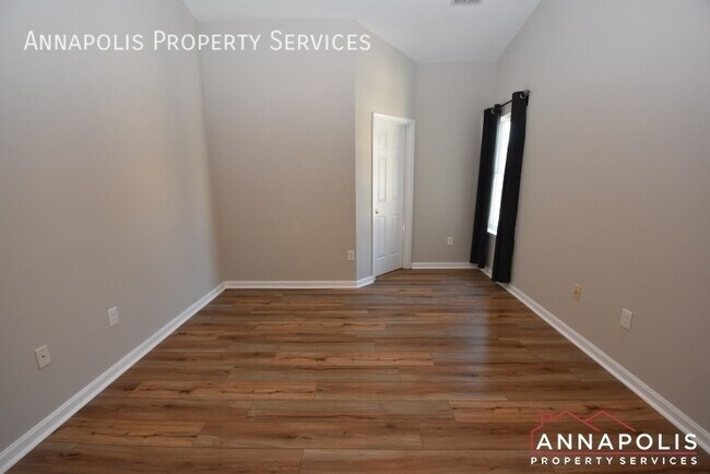 Building Photo - 225 Tilden Way
