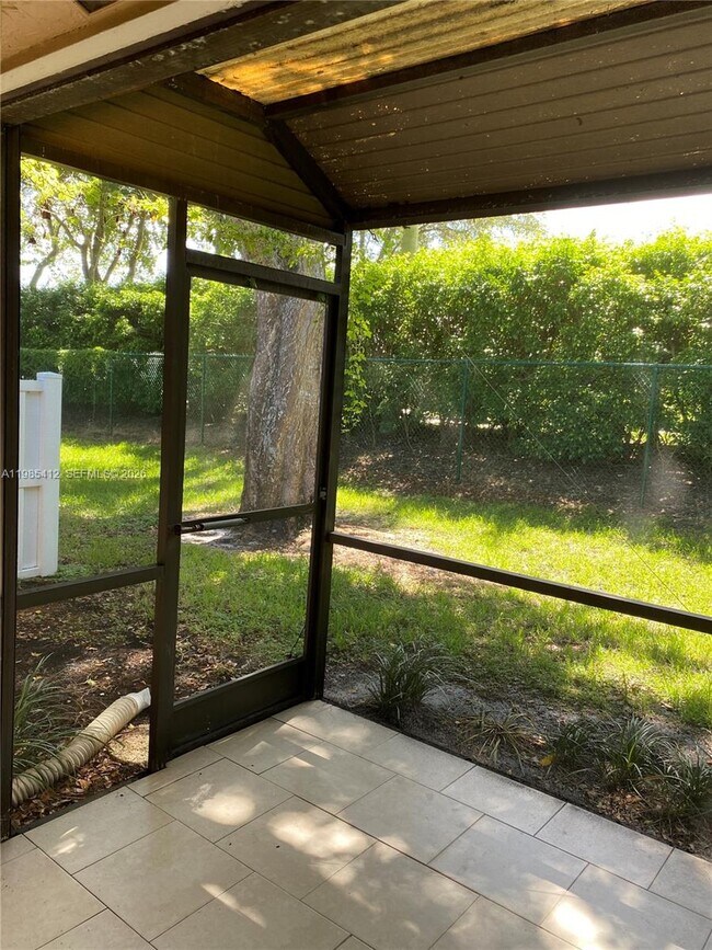 Building Photo - 18595 Egret Way