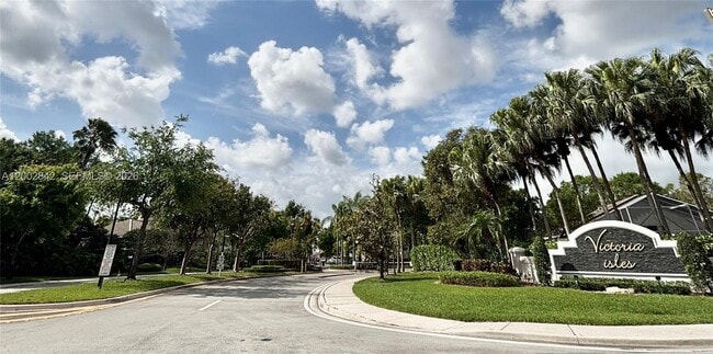 Building Photo - 5952 NW 47th Terrace