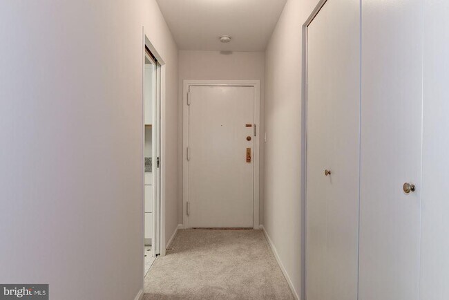 Building Photo - 9708 Kingsbridge Dr