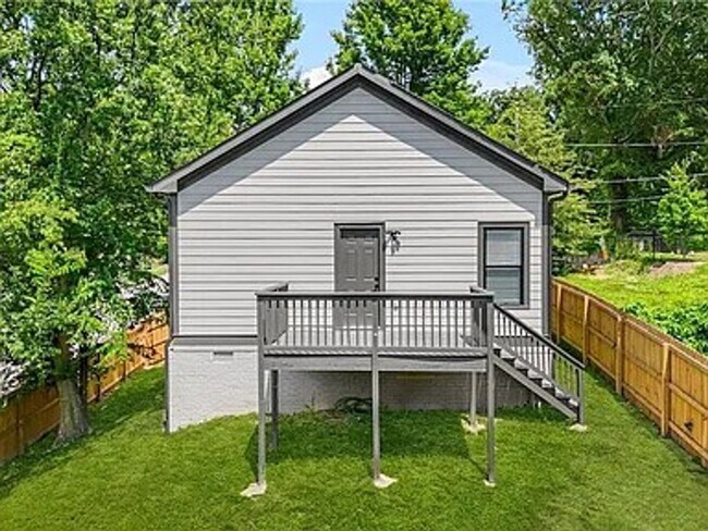 Building Photo - Stylish 4bd/2ba Renovated Rental with Fenced Yard in Growing Westside Neighborhood