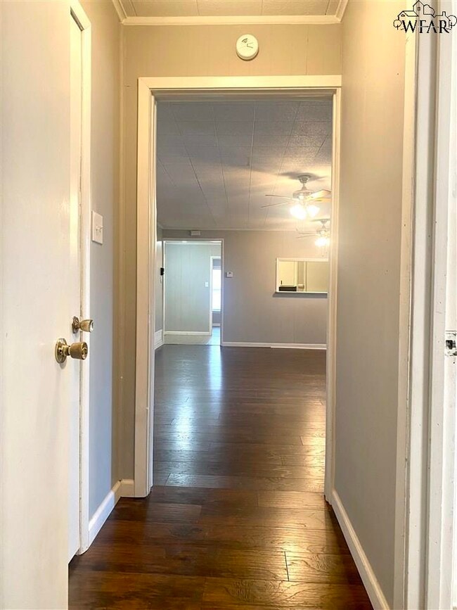 Building Photo - 4404 Cunningham Dr