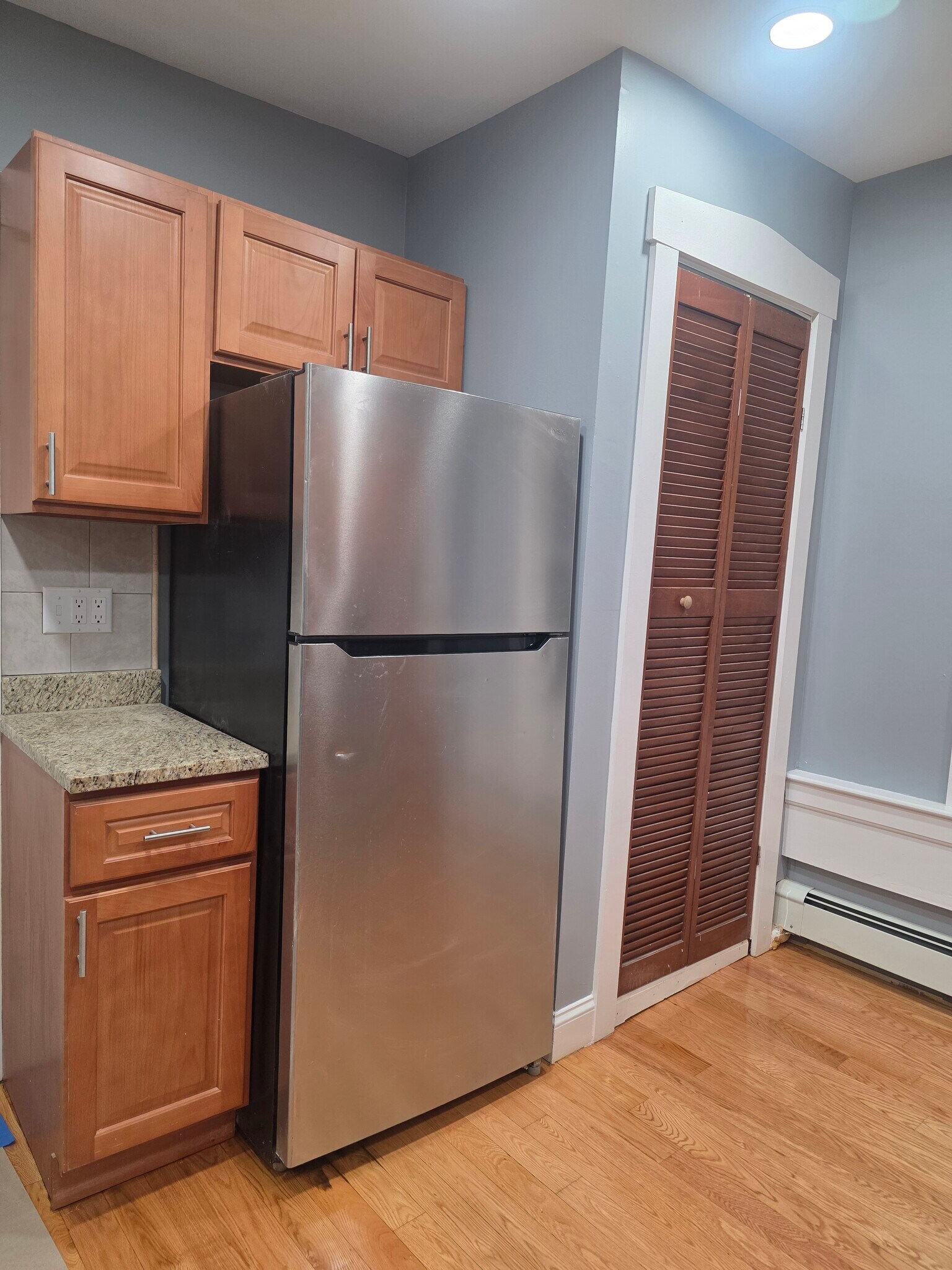 Building Photo - 18 Mascot St