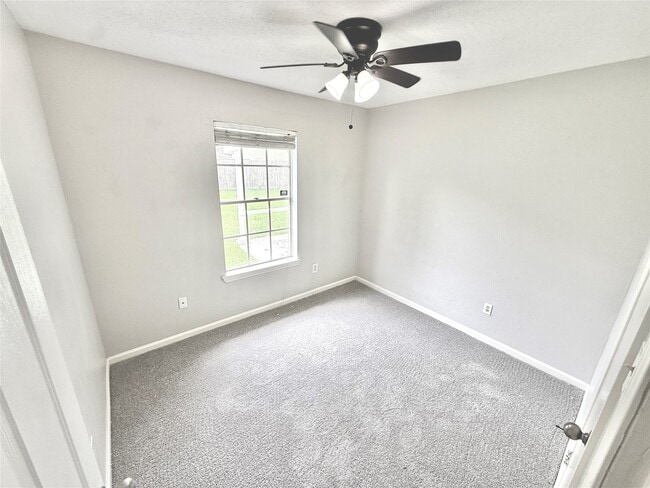 Building Photo - 16814 David Glen Dr