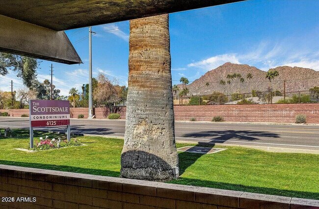 Building Photo - 6125 E Indian School Rd