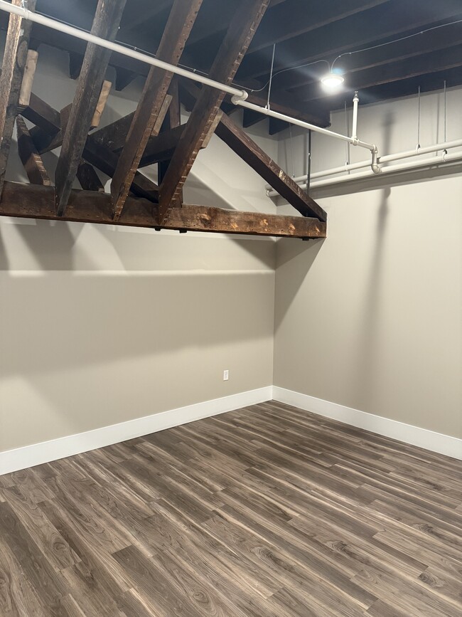 Building Photo - Tandem Ventures