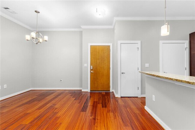 Building Photo - 870 Inman Vlg Pkwy NE