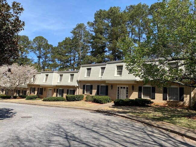 Building Photo - Georgetown Village Apartments