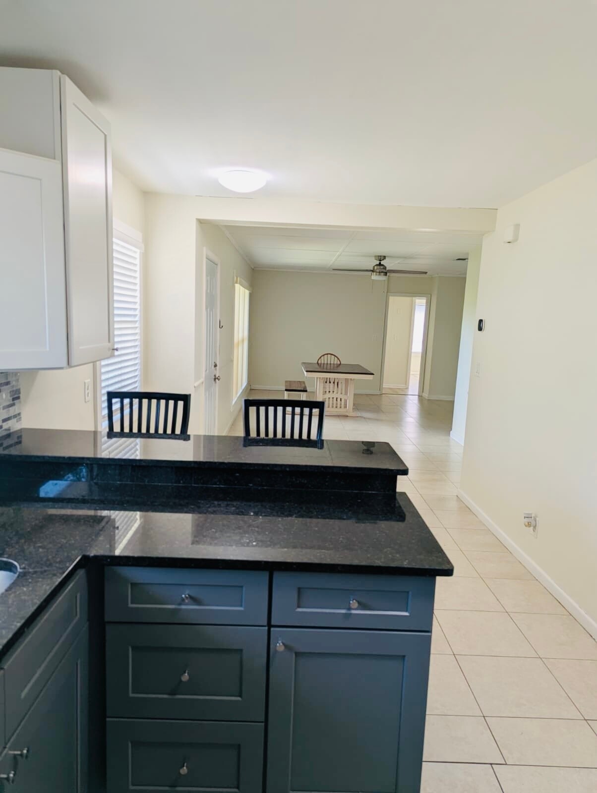 Building Photo - 305 3rd St