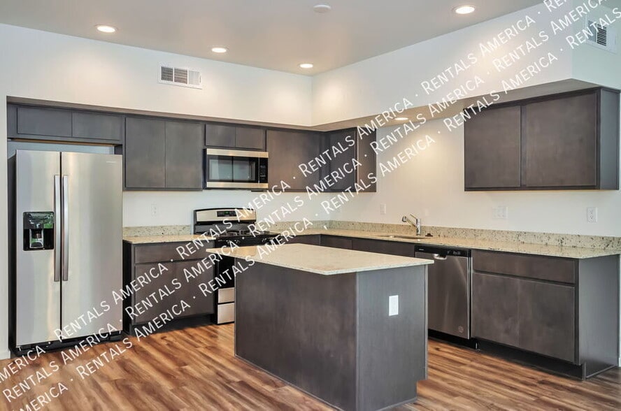 Building Photo - 1840 S Math Quiz Dr