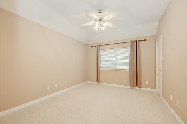 Building Photo - 22518 Silvermist Ln