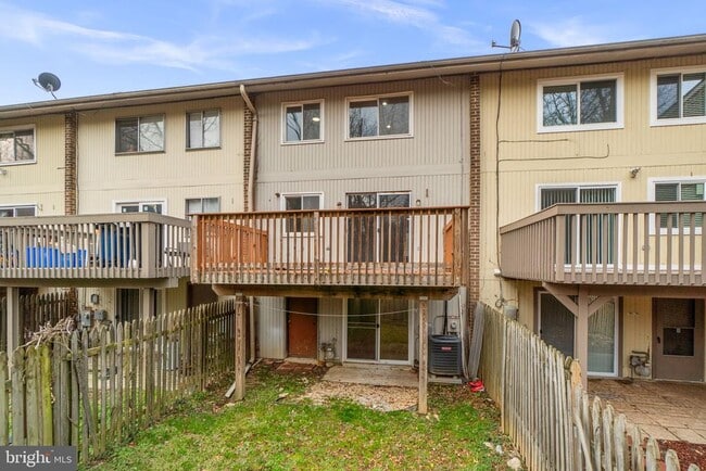 Building Photo - 9419 Horizon Run Rd