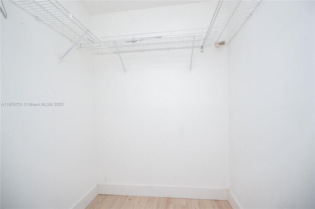 Building Photo - 5265 NW 112th Ave